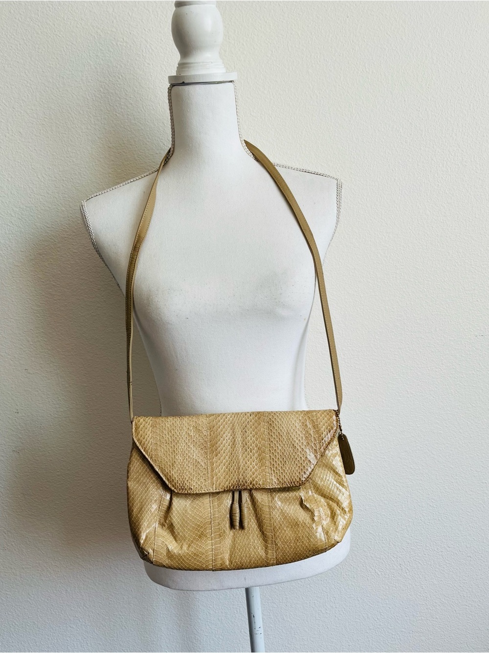 Aspects snake purse